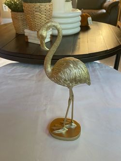 Flamingo-Inspired Luxury Home Decor - Modern Minimalist Resin Art, Ideal for Living Room, TV Stand, And Bar Cabinet
