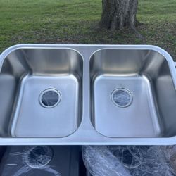 Stainless Steel Under Mount Sinks 