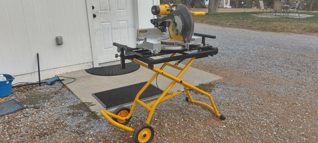 DeWalt 12" Double Bevel Compound Mitter Saw Electric,And DeWalt cart/Stand