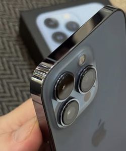 𝚒𝙿𝚑𝚘𝚗𝚎 13 pro max