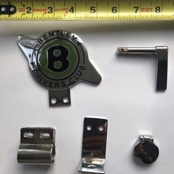 Vintage Bentley automobile badge, other accessories
