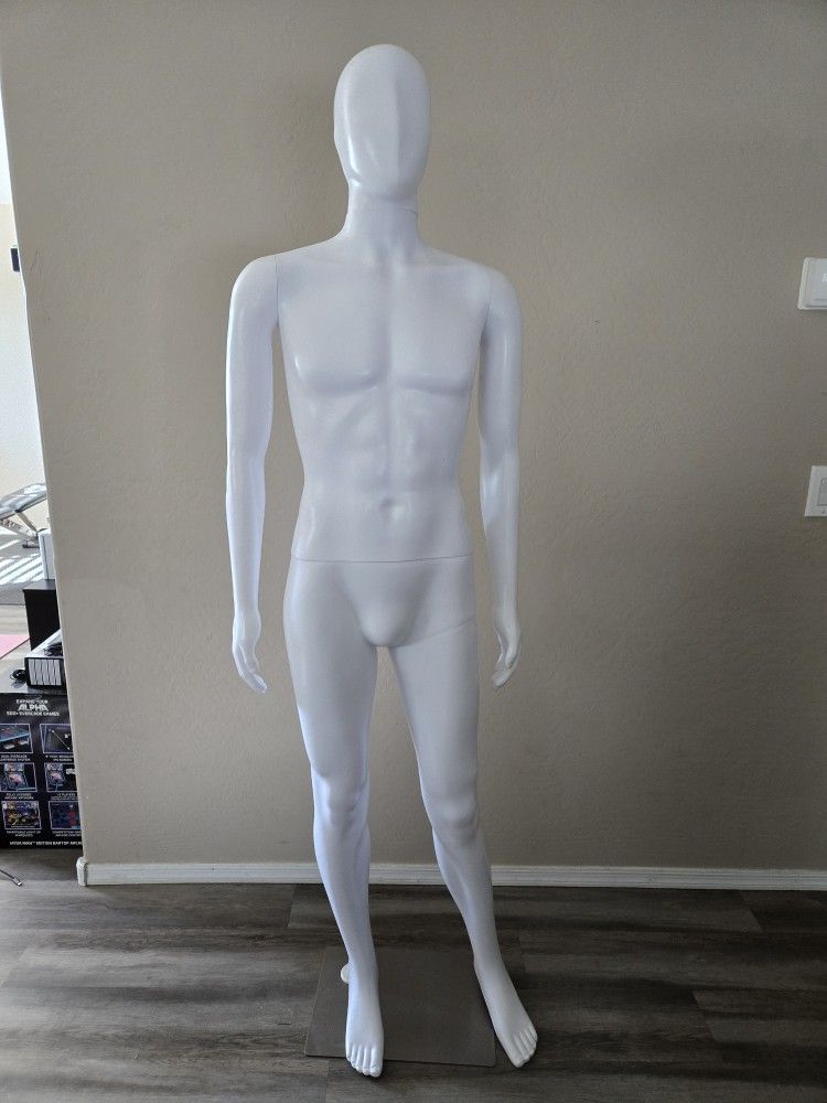 Excellent Condition Male Mannequin 