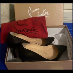Christian Louboutin - Pigalle - 100 mm Pump Size 40
