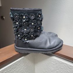 Uggs ,size 4