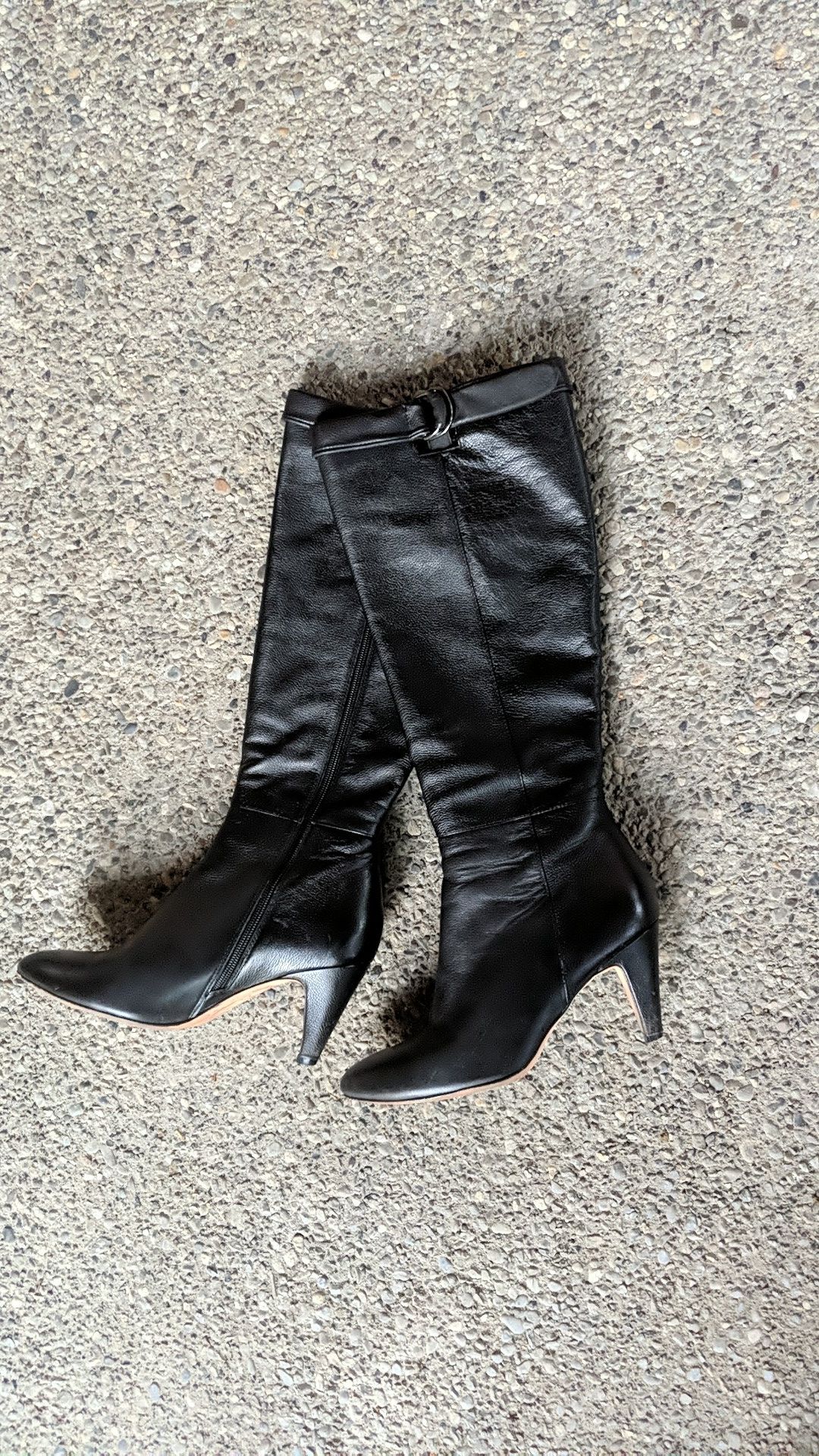 Black leather boot size 7