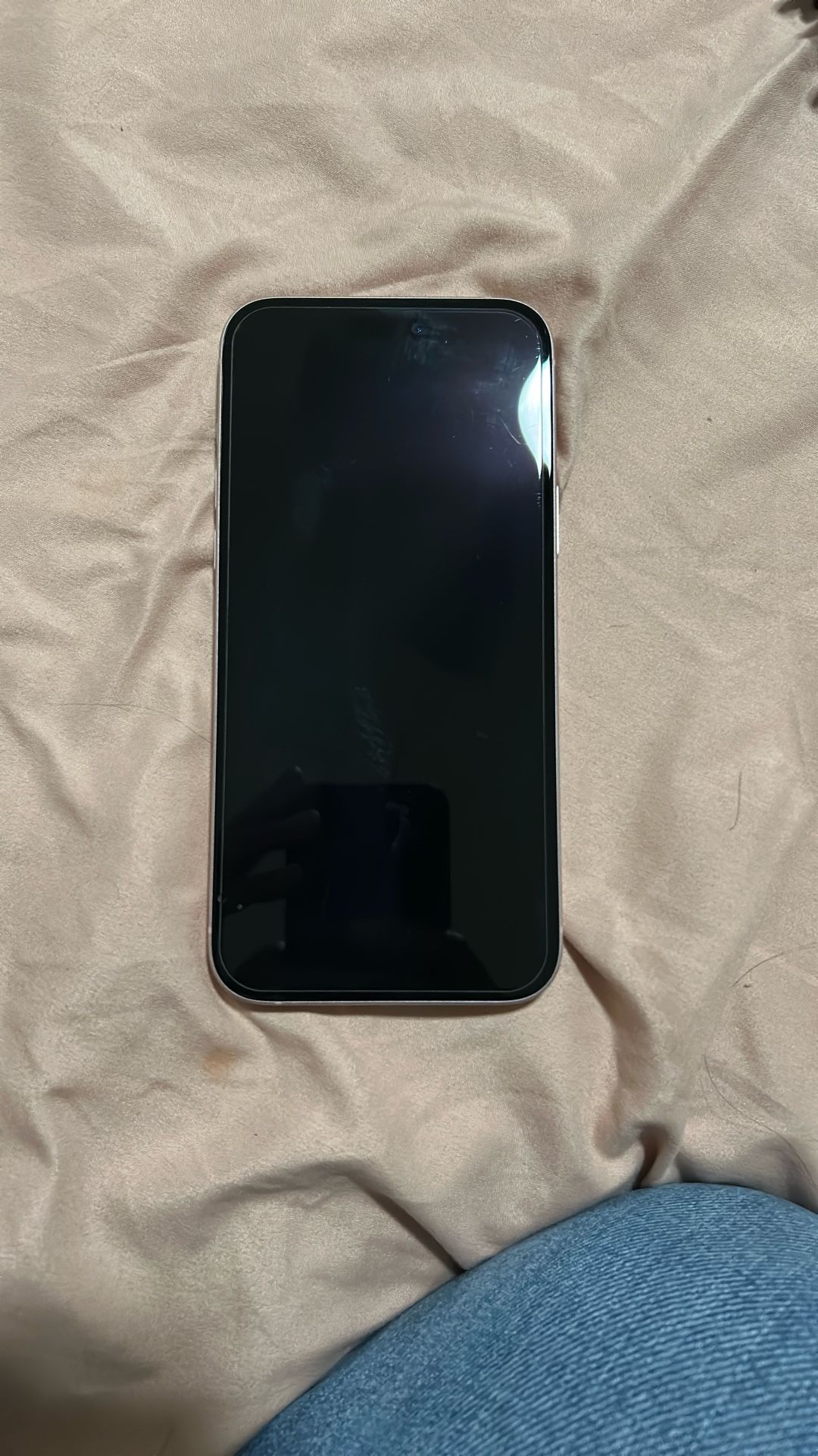 iPhone 15 Plus, Pink Carrier Locked