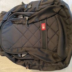 Case Logic - Laptop Backpack