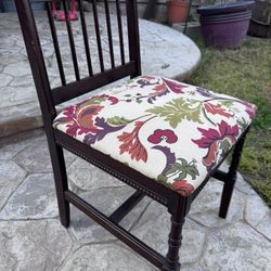 Accent Chair 