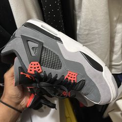 Jordan Retro 4