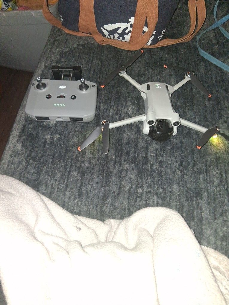 Damaged Dji Mini 3 Drone(damadged)