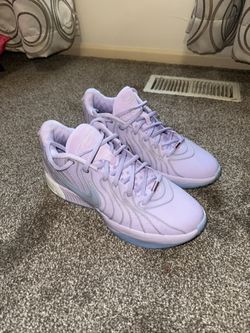 Lebron 21 Basketball Shoes - Size 10