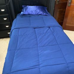 Bed & Mattress Combo – Good Condition (Pick Up Only)
