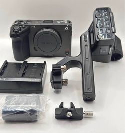 Sony Alpha FX3 | ILME-FX3A | Full-Frame Cinema Line Camera, Black