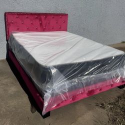 NEW QUEEN SIZE HOT PINK VELVET BED WITH MATTRESS AND FREE DELIVERY