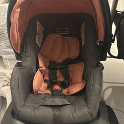 Evenflo Pivot Travel System w/Rear Facing Car Seat 