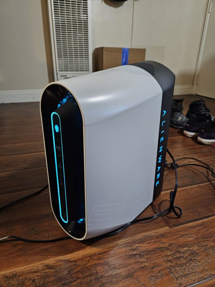 Dell Alienware R12 Gaming PC Tower for Sale in Los Angeles, CA - OfferUp