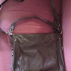 Authentic Coach - Large Brown Leather Purse 
