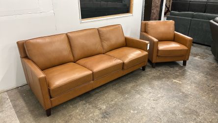 Sectional Sofa - Delivery/Financing Available