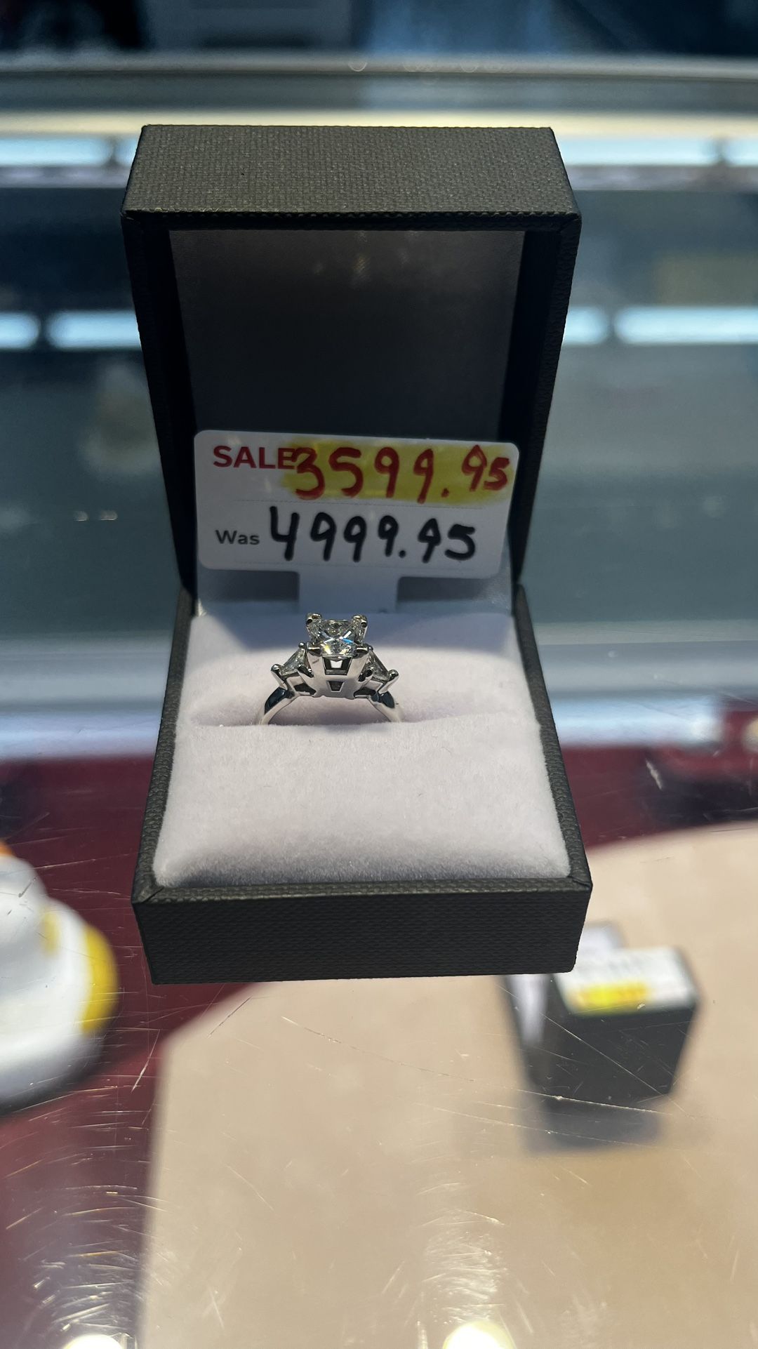 Engagement Ring Platinum 5.4 Grms Size 4