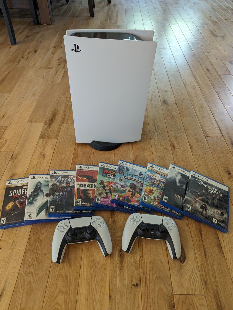 PlayStation 5 Disk Edition, 2 Controllers And 9 Games