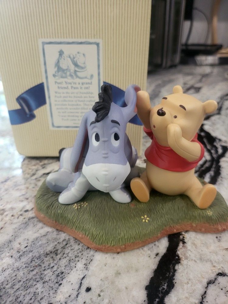 Disney Pooh And Friends Mint In Box
