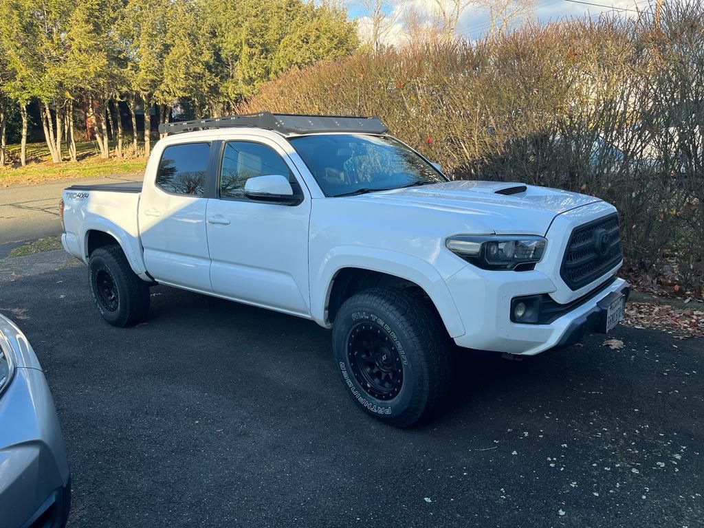 2017 Toyota Tacoma Truck