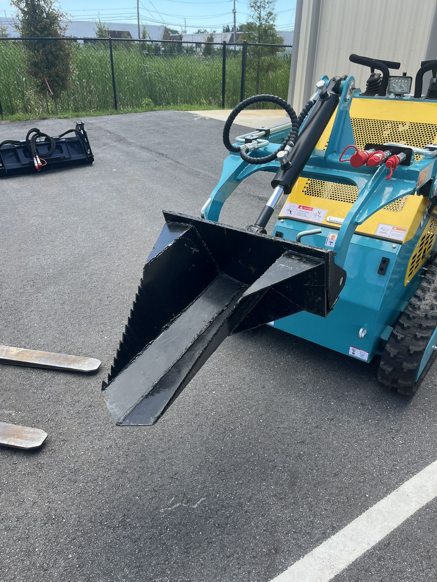 Mini Skid Steer Tree Spade