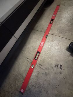 Milwaukee magnetic Level 72”