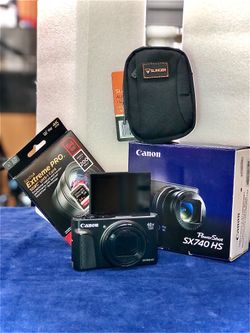 Canon SX740 HS With 64gb SDCard And Padded Bag Bundle 