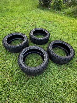 305 45 R 22 Venom Power Tires