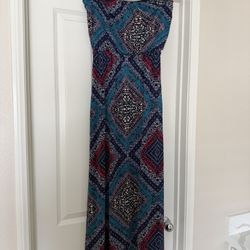 Women’s long dress, size small💕