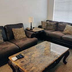 Leaving Room And Bedroom Set