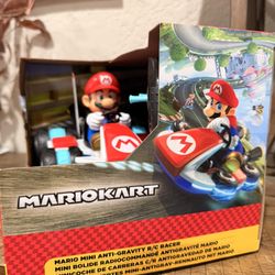 World of Nintendo Super Mario Mini Radio Control Kart