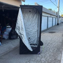 3x3 Grow Tent/800w LED Light Included