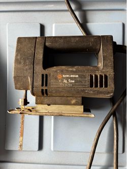Black and decker jig saw