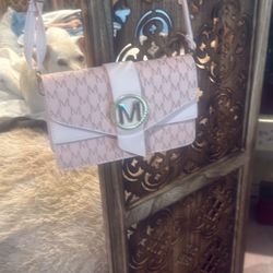 Hand Bags And Purses 