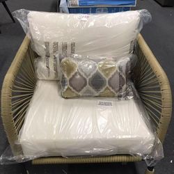 Outdoor chair，$150