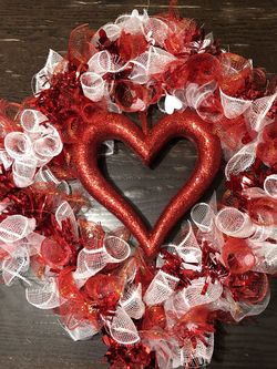 Brand New Valentine’s Day Wreath