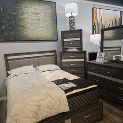 FLOOR MODEL SALE QUEEN BEDFRAME $398 FINANCING OPTIONS AVAILABLE