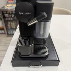 Nespresso Delonghi
