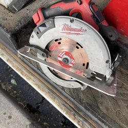 M18 Milwaukee Skill Saw Brushless ( Tool Only)