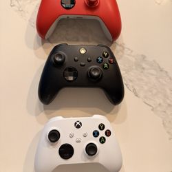 Xbox Controllers 