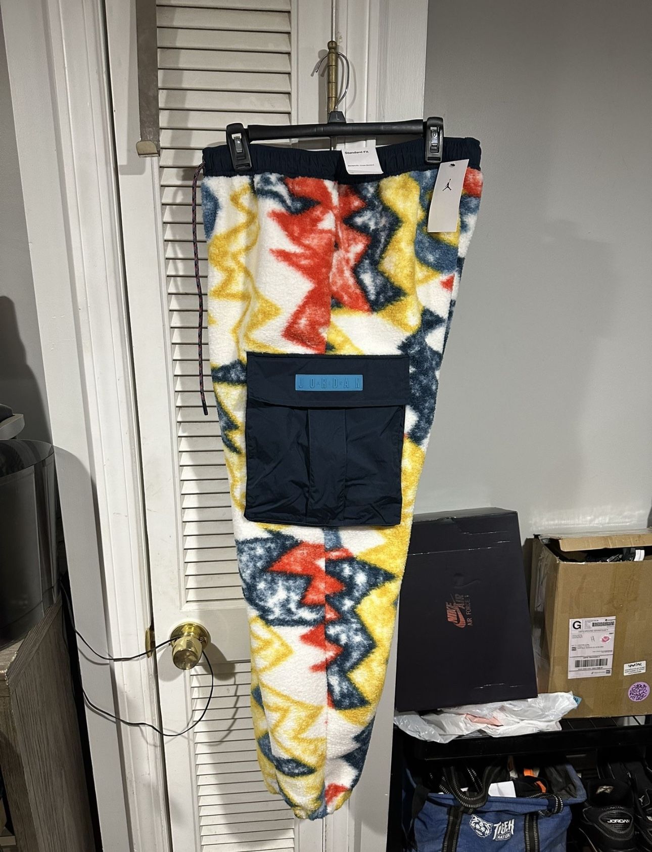 Air Jordan Mens Mountainside Statement Fleece Sherpa Pants