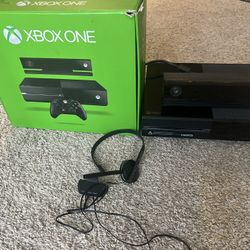 Xbox One Console Bundle – Includes Controller, Kinect, Headset & 5 Games – $135