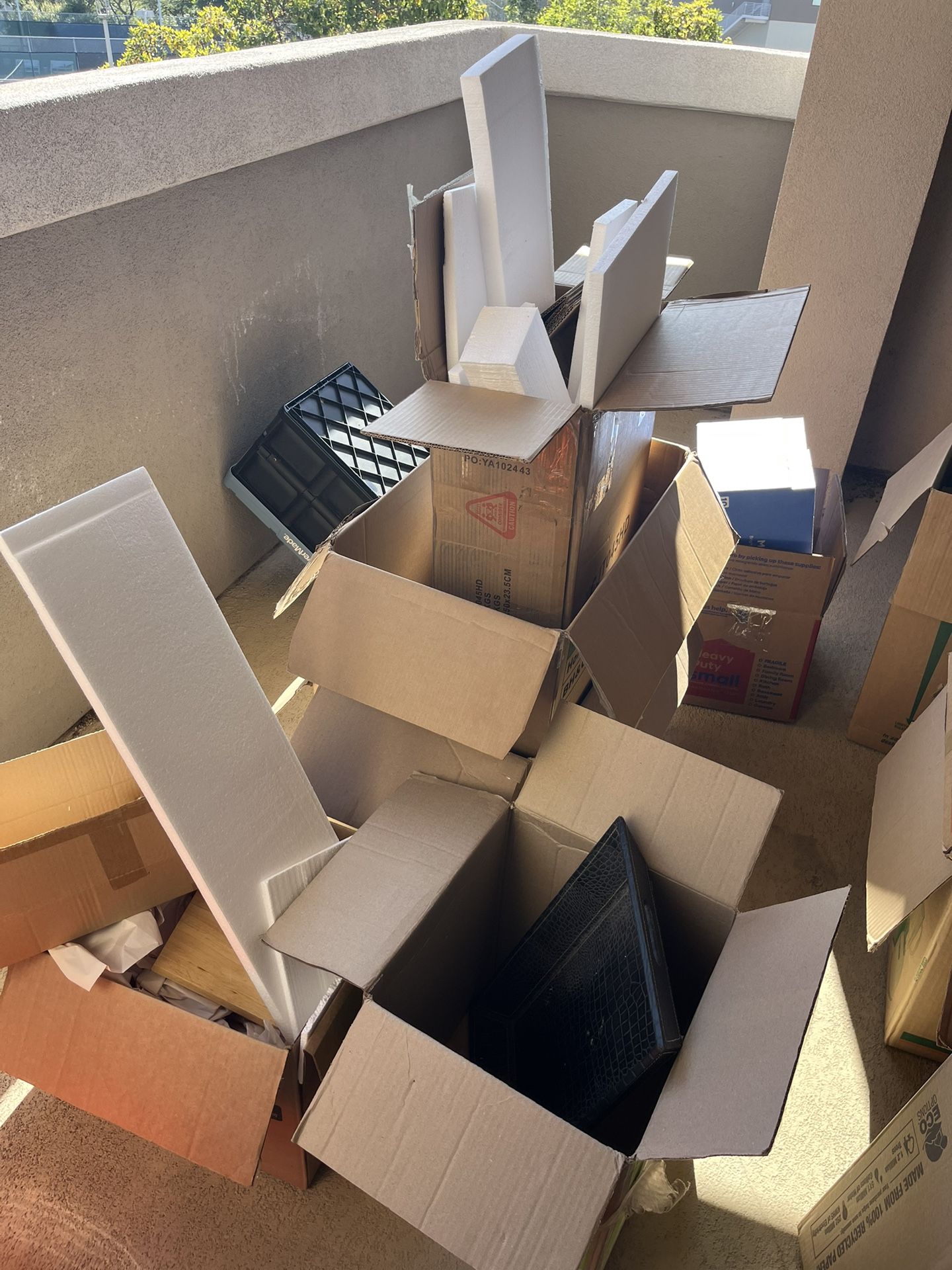 Moving boxes Free