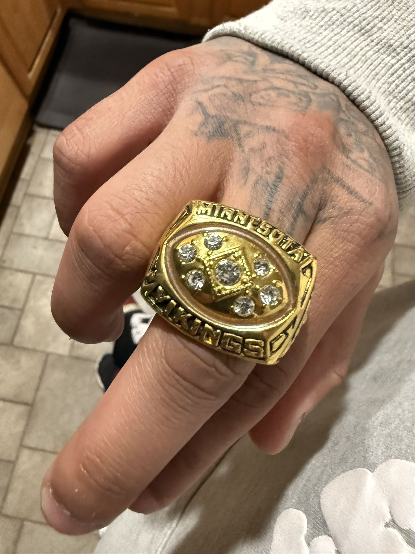 custom made 14k gold ring with 7 diamonds