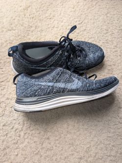Men's Nike flyknit lunar shoes size 8