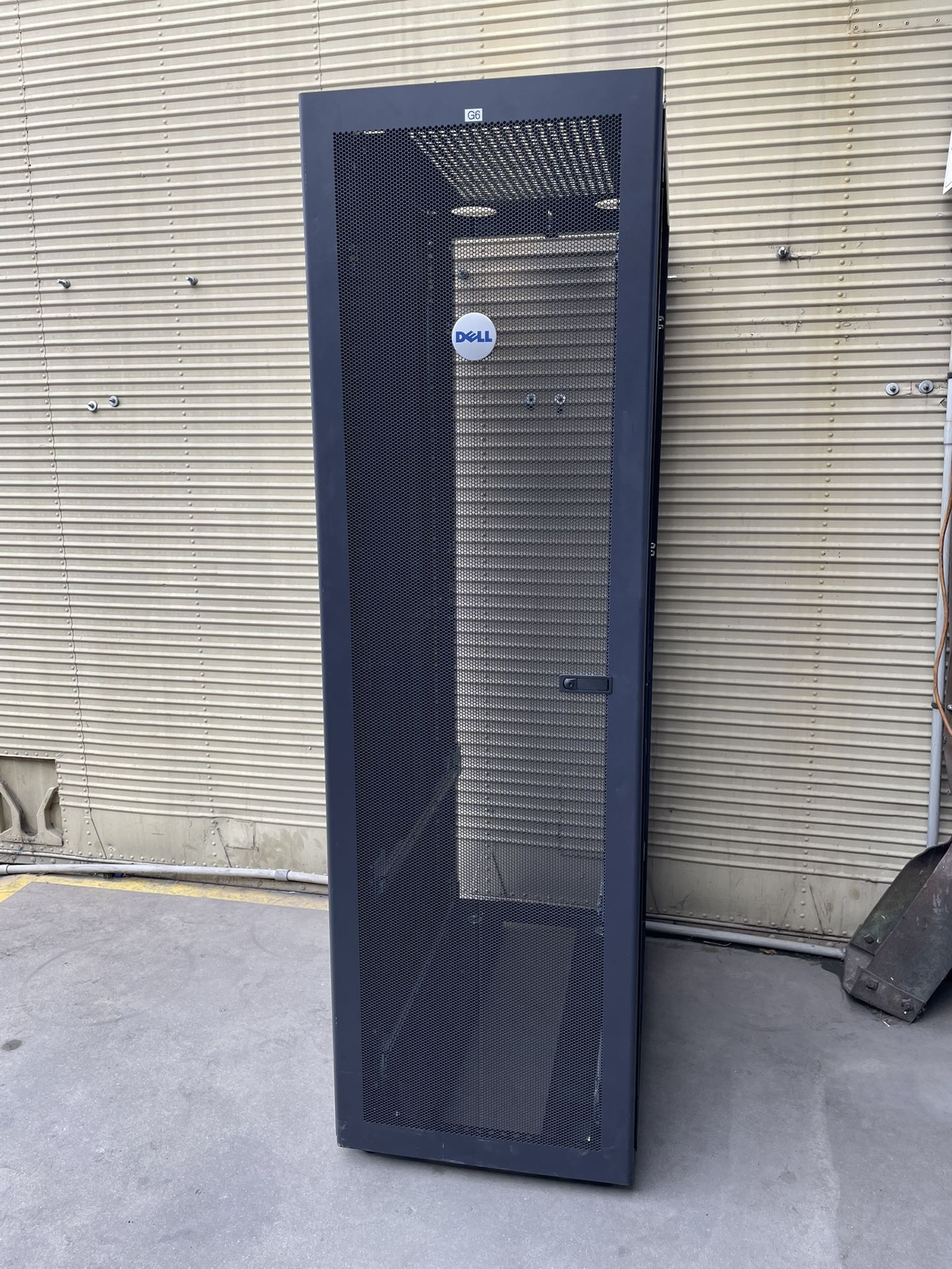 Dell Server Rack / Cabinet (For Parts)