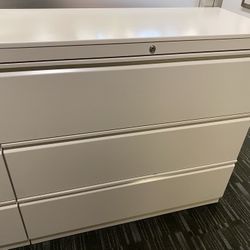 Metal File Cabinet Three Drawer