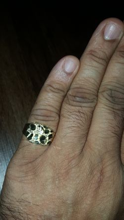 10 karat gold nugget ring